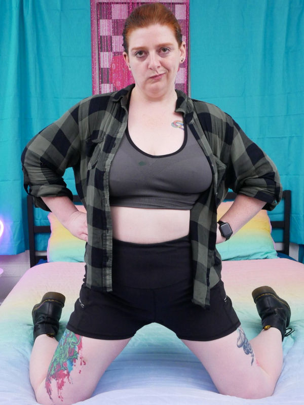 Bettie Brickhouse (she/they)
